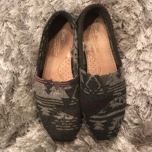 Flannel and faux fur TOMS